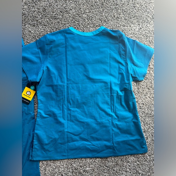 Wonderwink. Women’s scrub set. Various sizes - Picture 5 of 9